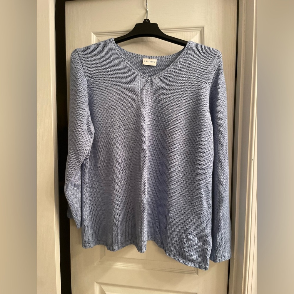 Essence Light Blue Knit V-Neck Sweater size 22/24
